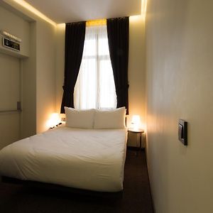 Budget Kamer met een King Size Bed